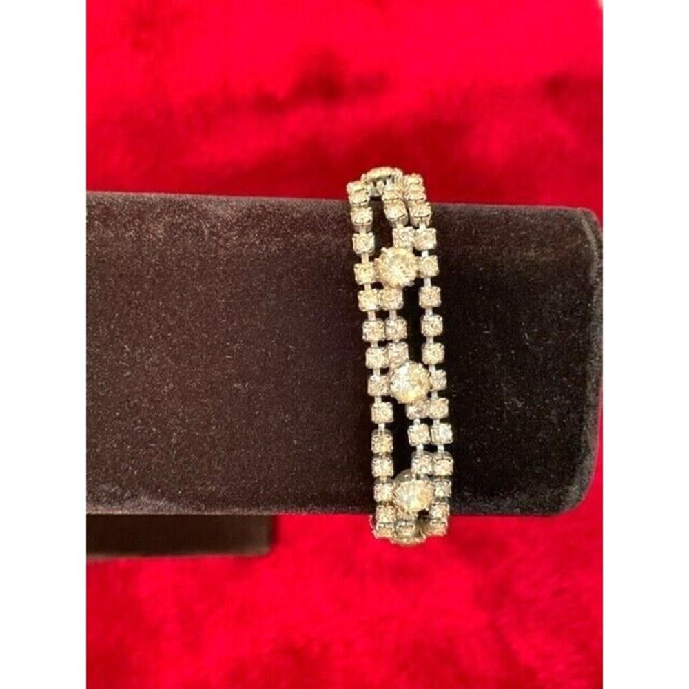 Vintage 7” Silvertone & Clear Rhinestone Tennis Bracelet, Hinged Clasp, Unmarked